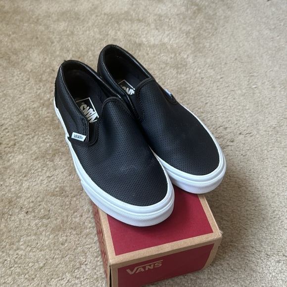 Slip on Vans..worn twice - Picture 2 of 3